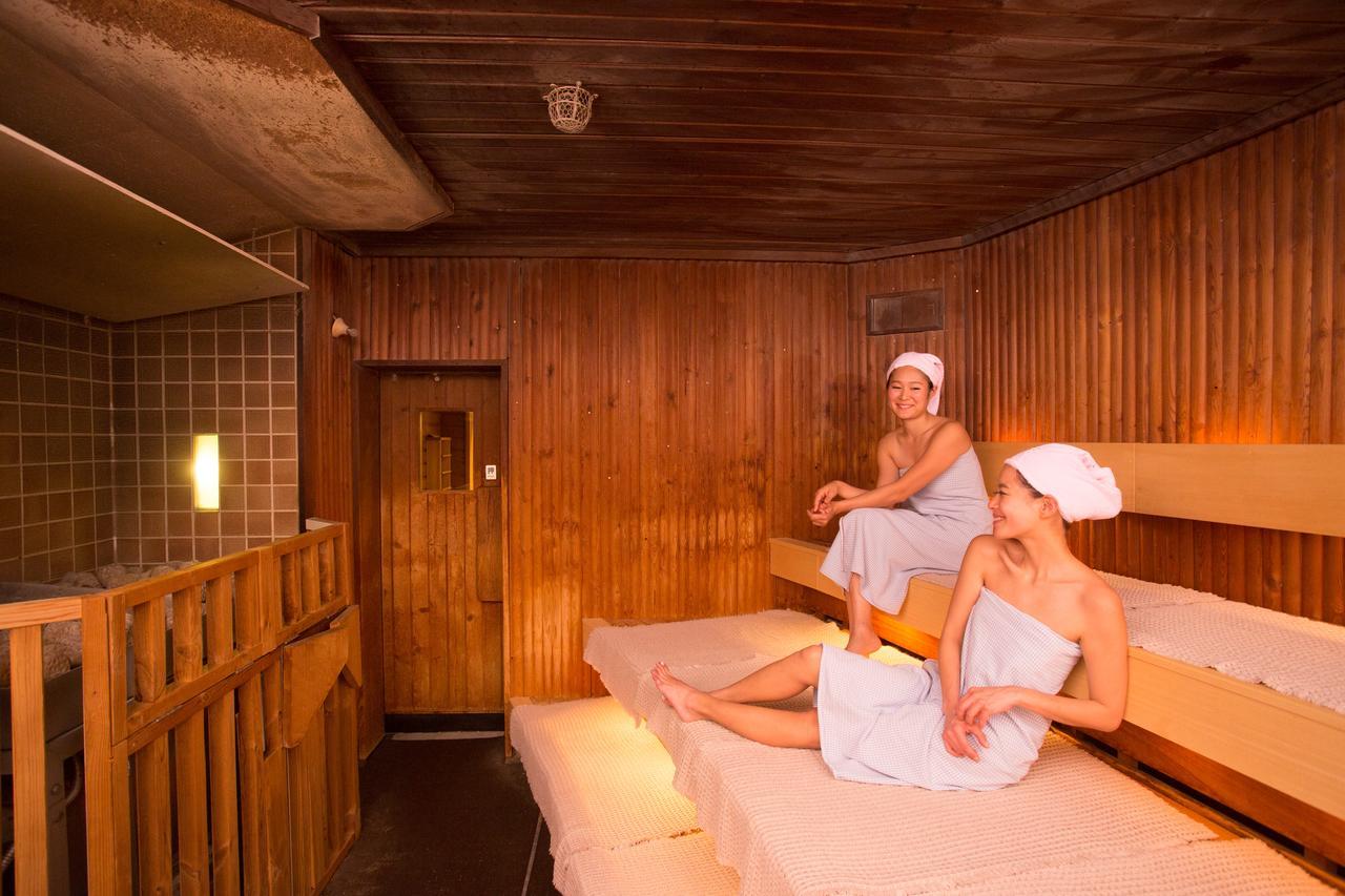 New Japan Lady'S Capsule Hotel Osaka Esterno foto