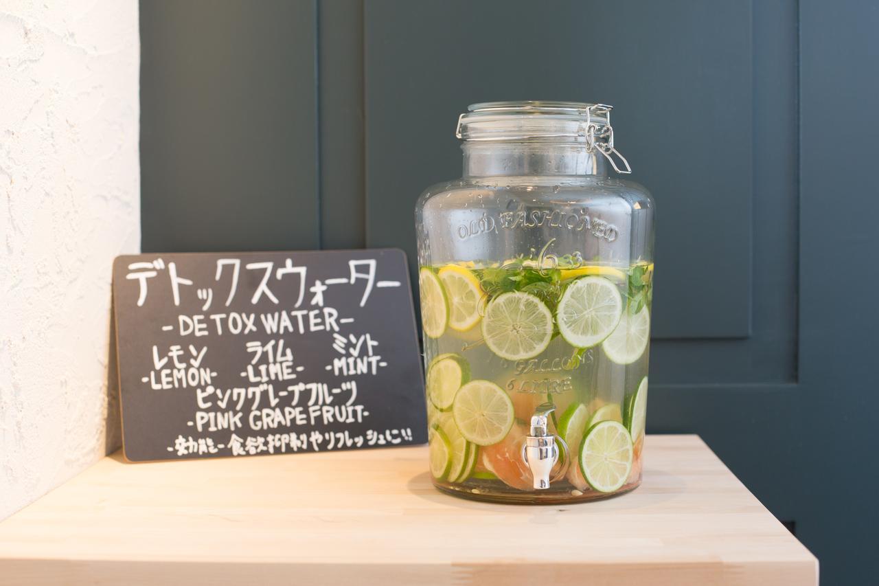 New Japan Lady'S Capsule Hotel Osaka Esterno foto
